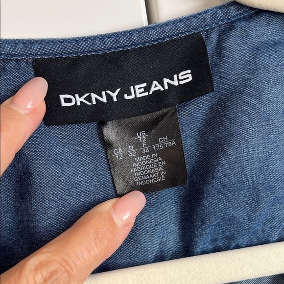 NWOT DKNY JEANS Dark Denim Short Sleeve Crop Jumpsuit Pockets, Size12 - Picture 2 of 11